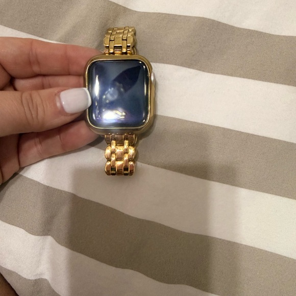 Apple Smartwatch with Gold Band - Picture 7 of 12